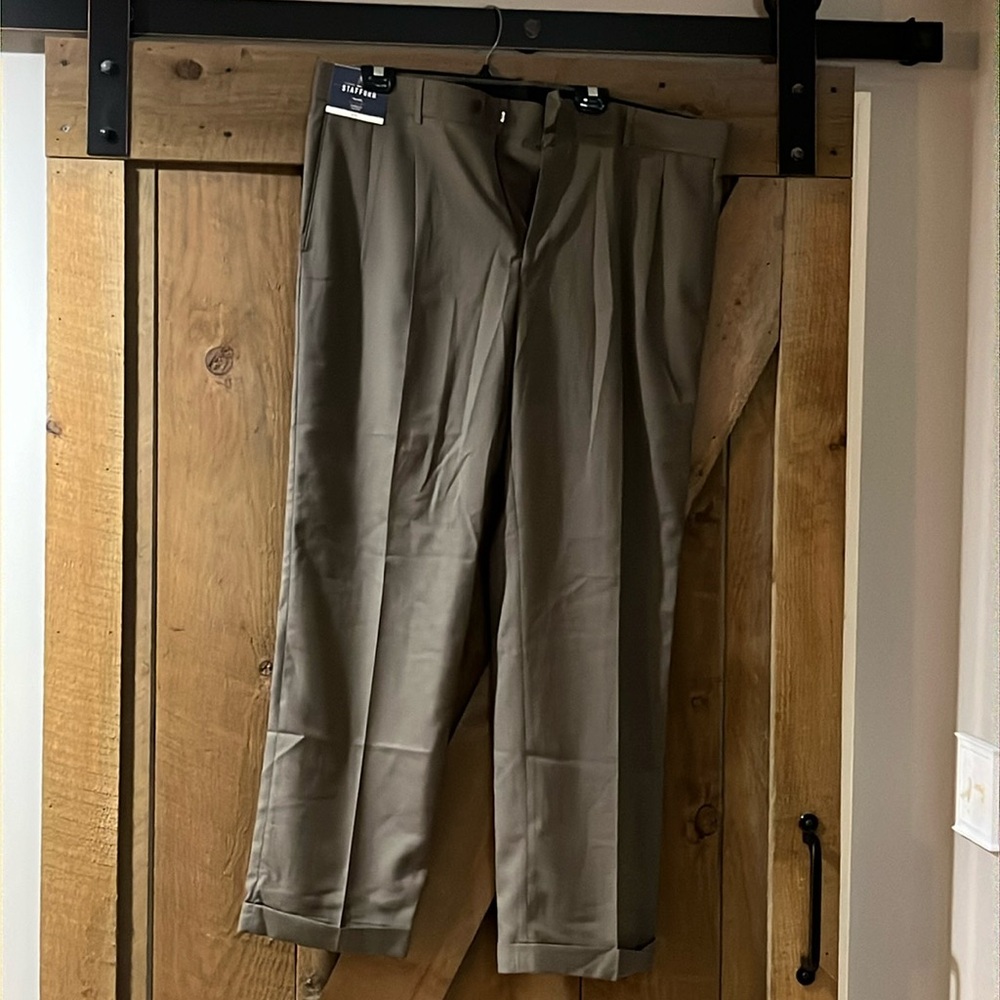 Men’s dress Pants